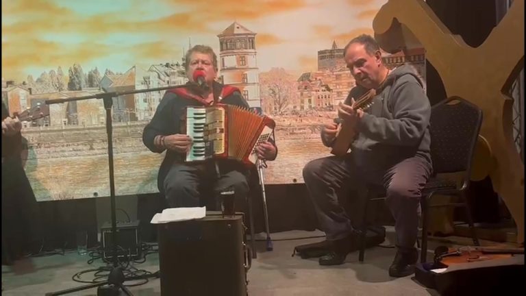 Gestern am 1. Advent hatte die ABG wieder ihren traditionellen Adventskaffee –…